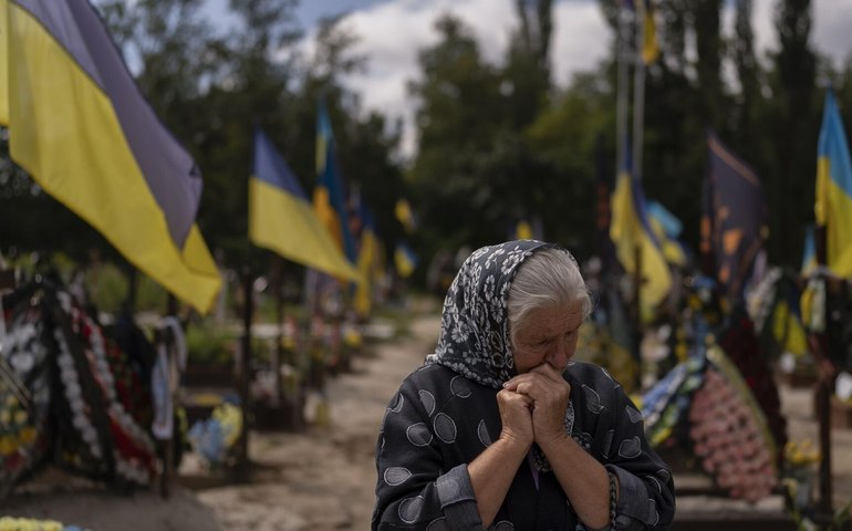 Kiev condena seus homens à morte ordenando que mantenham usina de Kurakhovo, diz analista britânico
