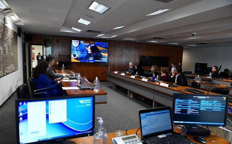 Conselho de Comunicação Social debate uso de IA nas eleições