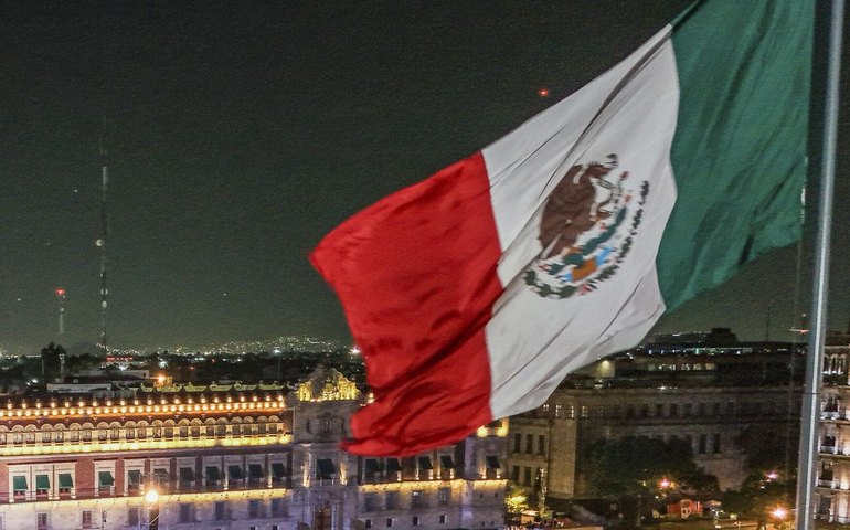 México agirá com 'sangue frio' contra ataques comerciais dos EUA, diz secretário