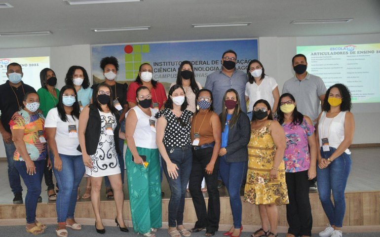 Secretaria de Educação de Piranhas pactua metas municipais para efetivação do Programa Escola 10