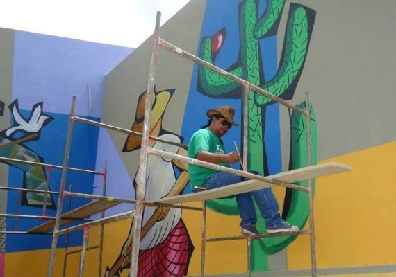 Uneal inicia projeto de pinturas artísticas no campus do Agreste