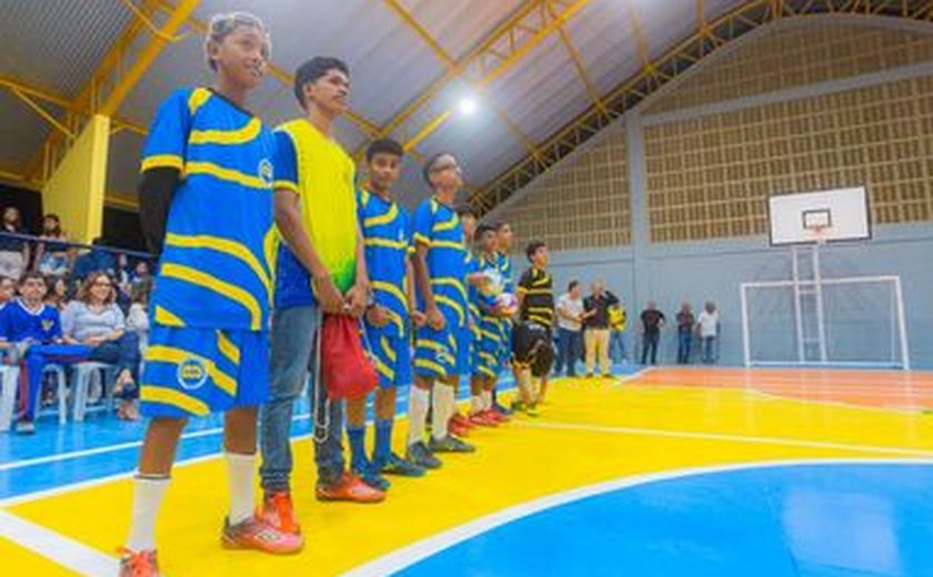 Prefeito Luciano entrega moderno ginásio na Boa Vista e segue fortalecendo educação e o esporte em Arapiraca