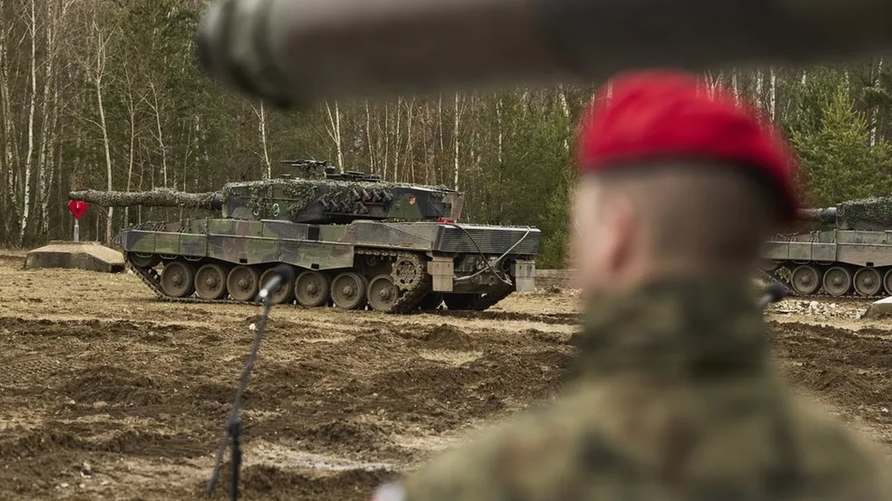 Dinamarca e Holanda enviarão 14 tanques à Ucrânia