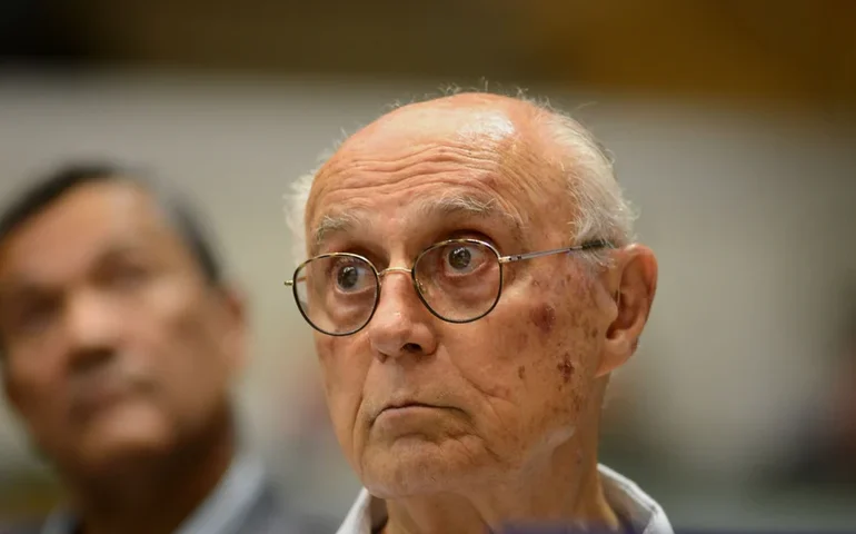 Aos 84 anos, Suplicy confirma participação na 100ª São Silvestre