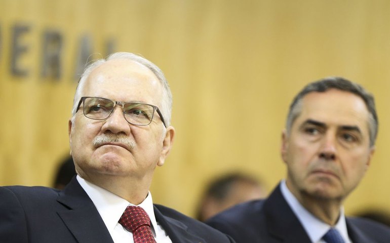 Presidente e ex-presidentes do TSE dizem que voto impresso é &#8216;volta às fraudes&#8217;