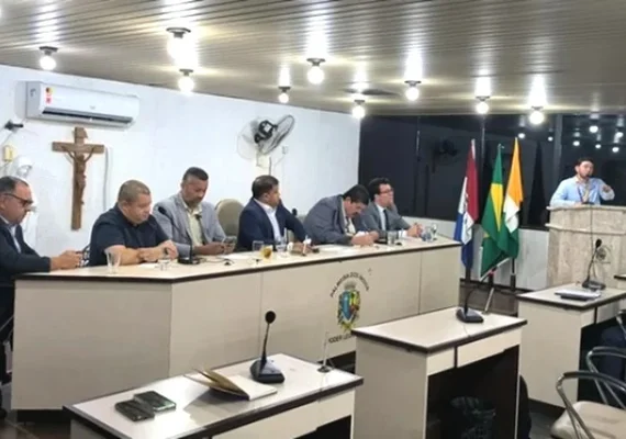 Vereadores de Palmeira dos Índios apontam falhas graves na infraestrutura, saúde e educação durante sessão da Câmara