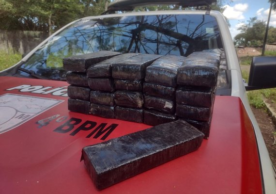 Polícia Militar encontra quase 15 quilos de drogas enterrados em mata no Clima Bom