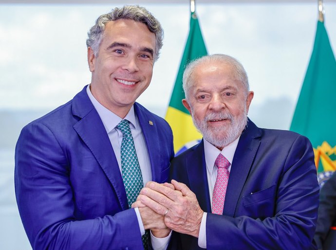 Rafael Brito conquista apoio do Governo Lula para universalizar o Pé-de-Meia