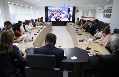 Educação básica e capacitação do público interno são abordados na 6ª Reunião de Análise Estratégica