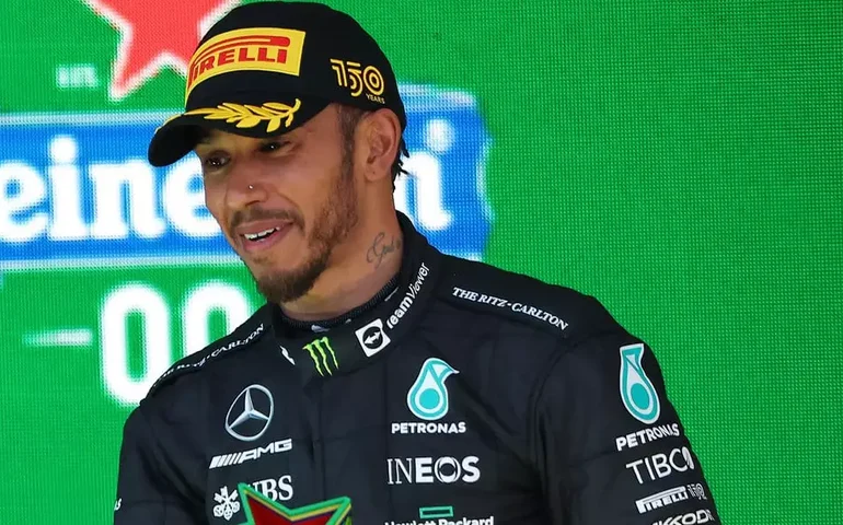Hamilton celebra crescimento na temporada da F-1, mas ainda não se vê na briga pelo título
