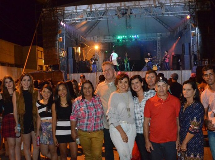 Flash Mob e muito forró Coruripe se despede dos festejos
