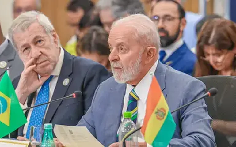 Vamos estreitar relação e laços de cultura e economia, diz Lula sobre visita de Sánchez