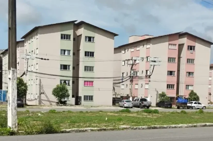 Ações da PM não intimidam facções que ameaçam moradores em condomínios na Santa Amélia