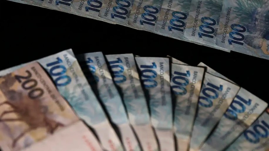 Saques da poupança superam depósitos em R$ 6,25 bilhões em julho