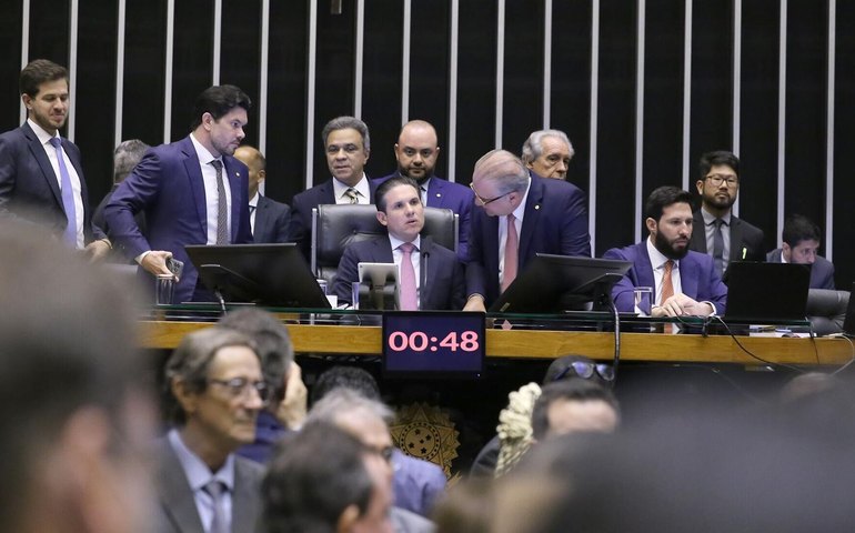 Câmara aprova parte principal de projeto para regulamentar streamings no Brasil