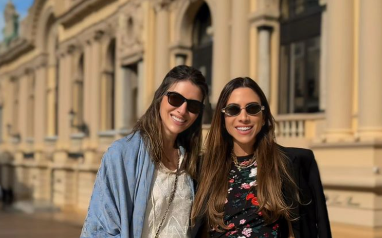 Patricia Abravanel mostra viagem à França com Rebeca Abravanel: 'Incrível voltar aqui com a minha família'
