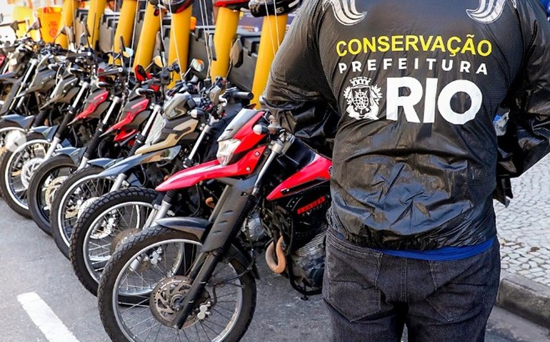 Prefeitura do Rio adota motocicletas para agilizar resposta a alagamentos