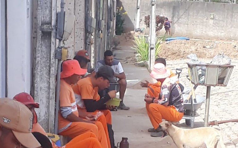 Prefeito paga salários atrasados há 3 meses após denúncia na Rádio Cacique FM de maus tratos a trabalhadores