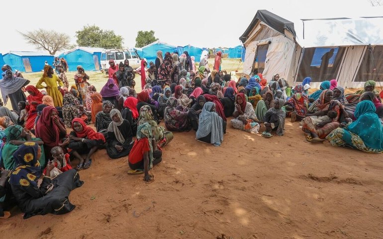 Guerra e fome ameaçam 'destruir' o Sudão, em conflito há mais de quatro meses, alerta ONU