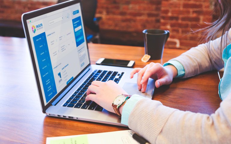 Aberturas e extinções empresariais podem ser feitas de maneira automática no Estado, destaca Juceal