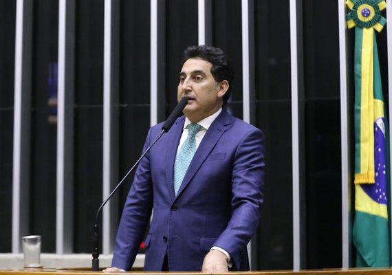 Comissão aprova medidas contra vídeos íntimos criados por inteligência artificial
