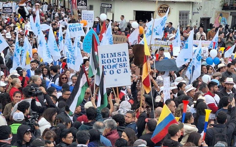 Equador cancela licença ambiental de mineradora canadense após pressão popular