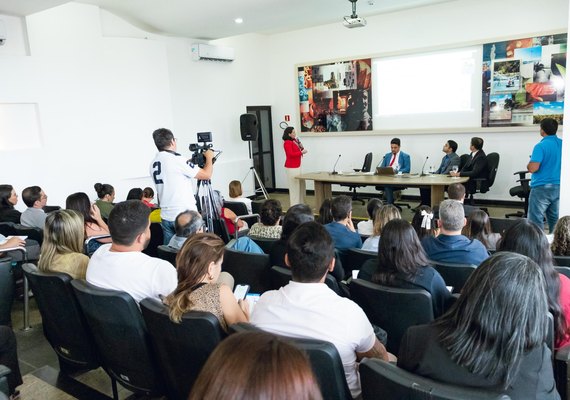 Sesau participa de audiência pública e atualiza dados sobre a doença meningocócica em Alagoas