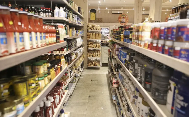 Inflação de 0,18% em dezembro faz IPCA voltar para meta do governo