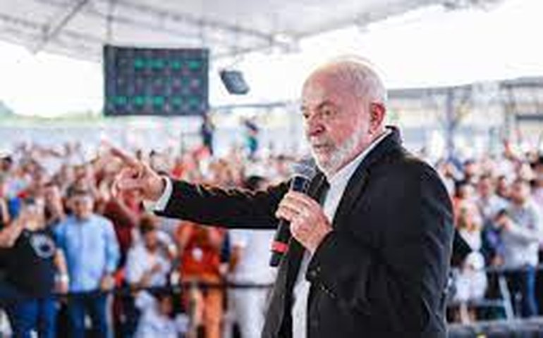 Em evento da JBS, Lula elogia irmãos Batista, volta a criticar Lava-Jato e ganha afago de governador bolsonarista