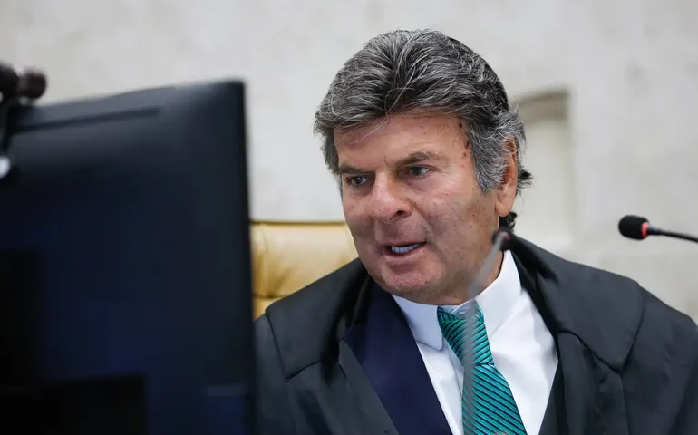 Por disponibilização tardia de dados, Fux acolhe preliminar de cerceamento de defesa