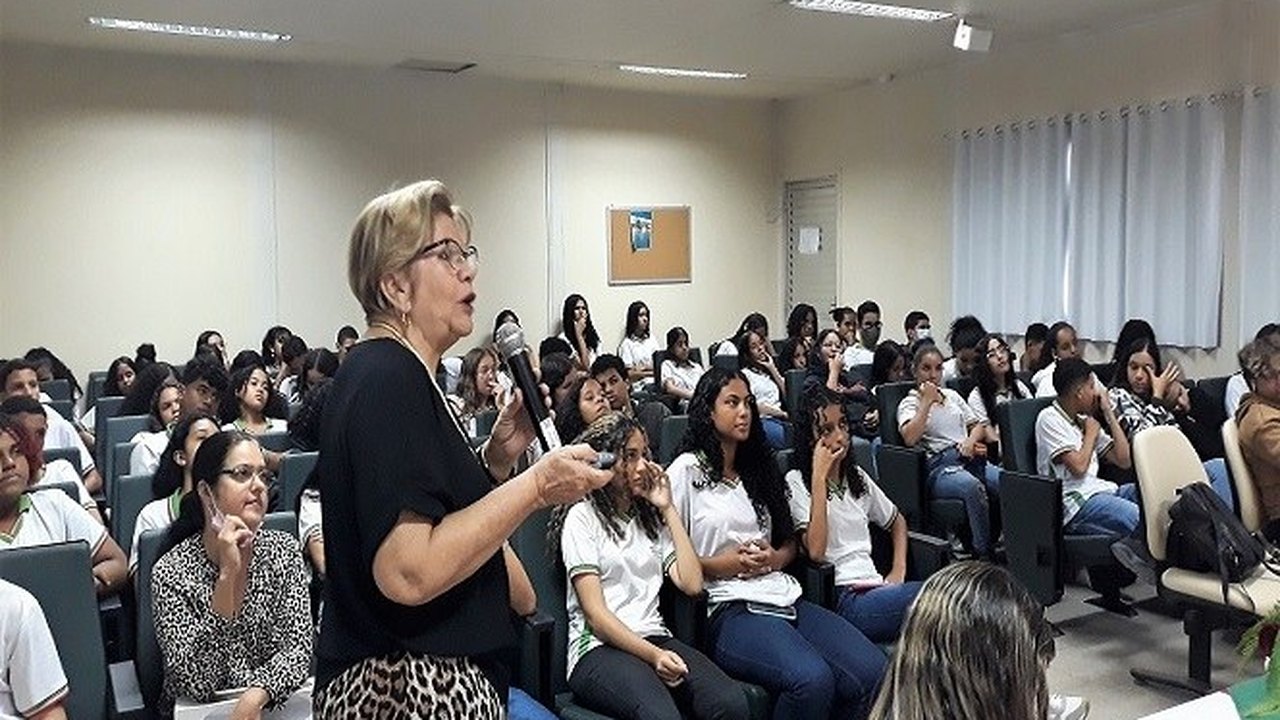 Palestra no campus lembra os 70 anos de morte do escritor Graciliano Ramos