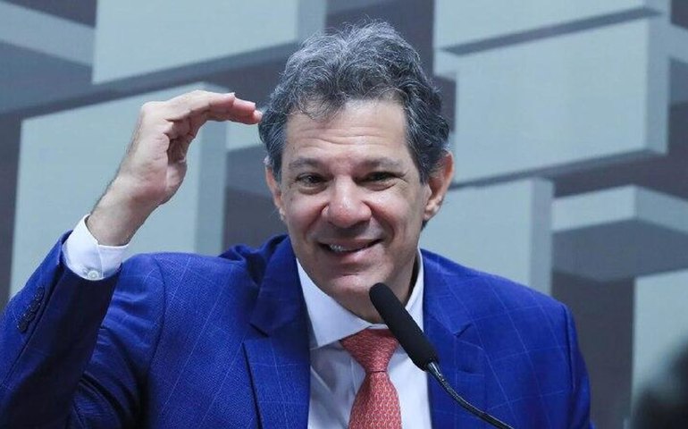 Haddad cogita deixar Ministério da Fazenda para atuar na campanha de Lula