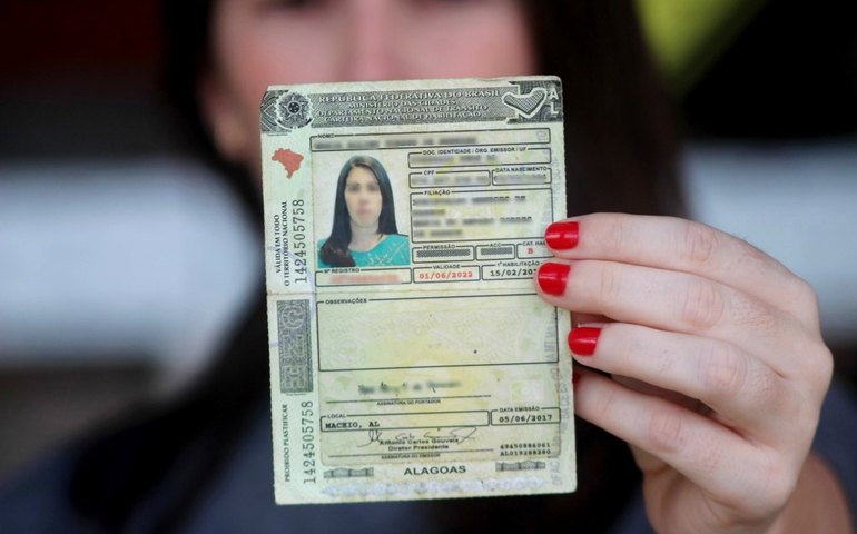 Detran AL atende a pleito da Câmara Empresarial e processo de primeira habilitação pode ser feito online