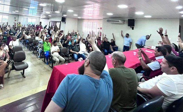 Representantes de seis sindicatos de servidores públicos consideraram o percentual insuficiente