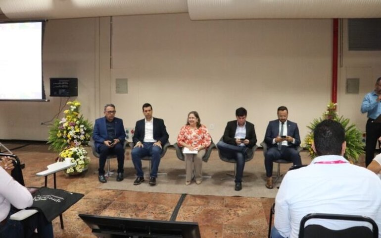 Congresso dos Municípios começa com record de público