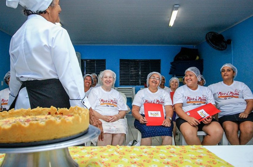 Alunas de curso de culinária da Semas Maceió pretendem gerar renda