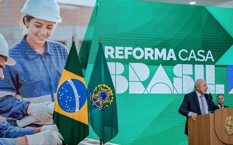 Brasil 'não abaixou a cabeça' diante de Trump, declara Lula ao defender a soberania nacional