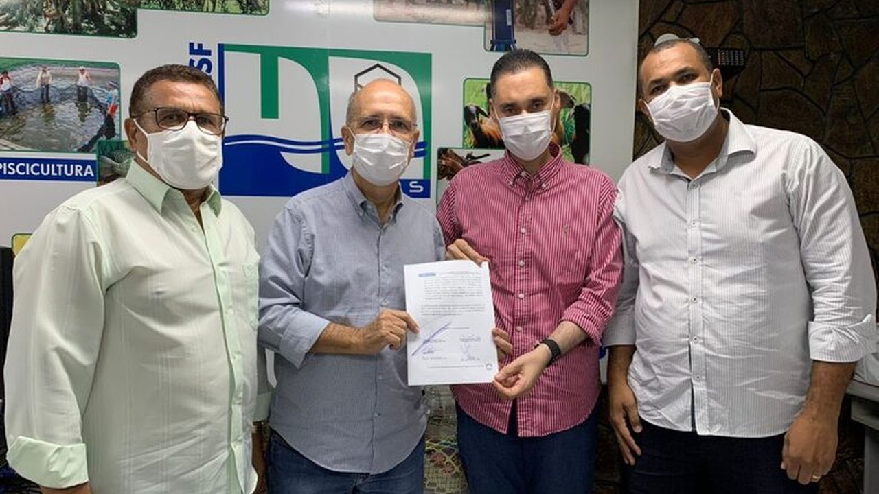 Codevasf doa Unidade de Beneficiamento de Pescado para Prefeitura de Penedo