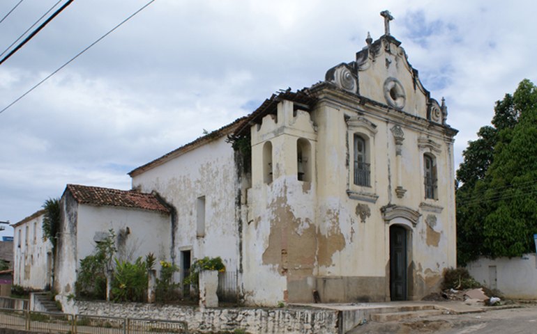 Ação de Collor viabiliza reforma de templo histórico em Ipioca