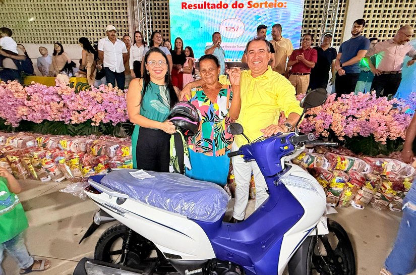 Festa das Mães em Tanque D’Árca dá o tom da gestão Didi Lopes