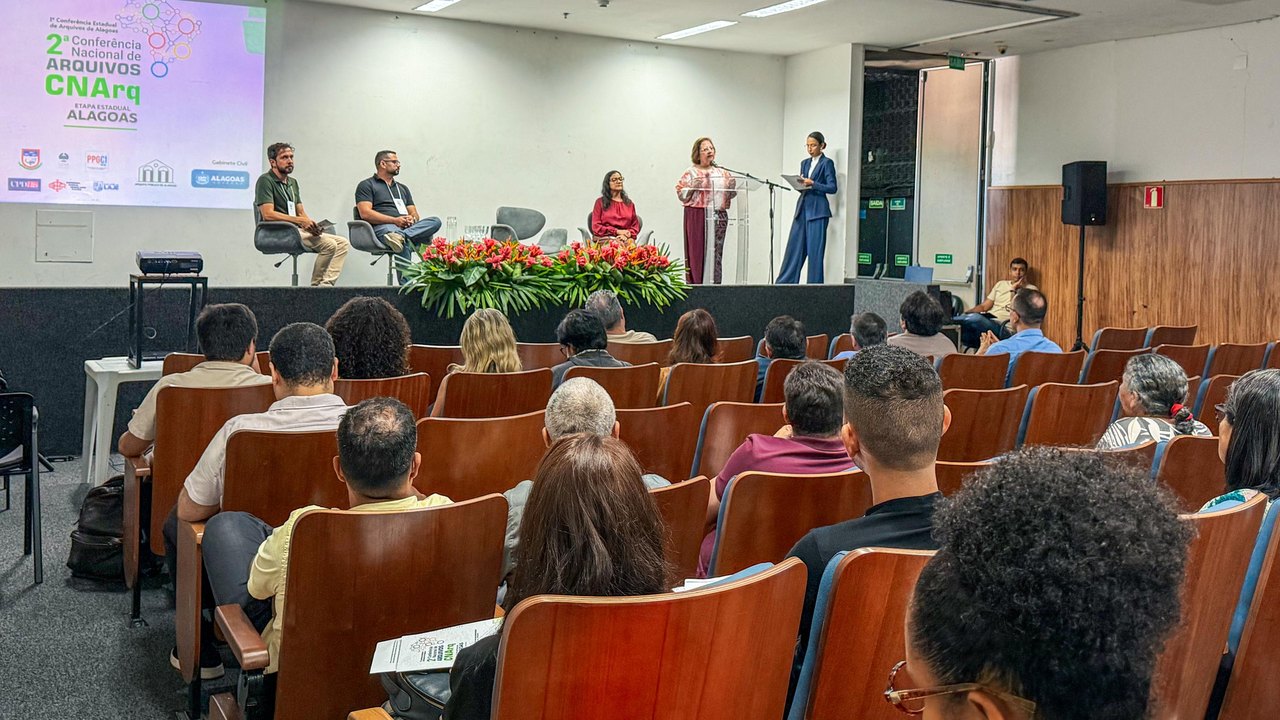 Alagoas debate o papel dos arquivos como instrumentos de democracia e cidadania