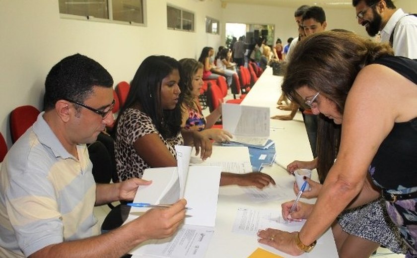 Novos bolsistas do Pibic assinam Termo de Outorga em Arapiraca