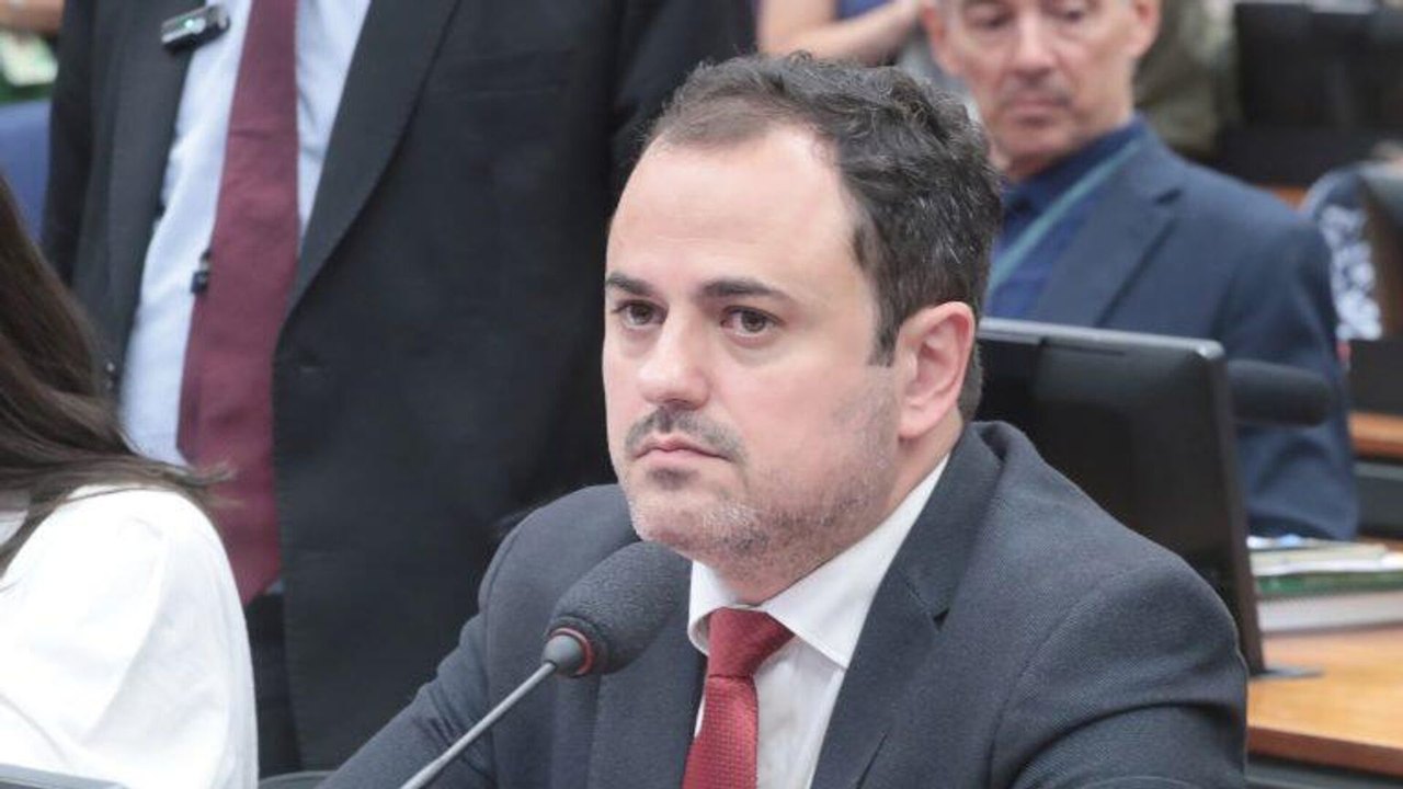 Deputado Glauber Braga termina greve de fome depois de acordo com presidente da Câmara