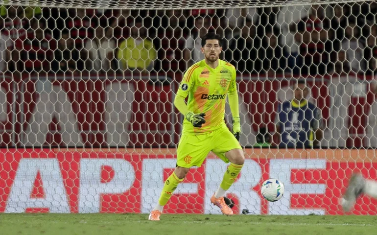 Flamengo azeda festa do ineficaz Racing com empate e vai a 4ª final de Libertadores em 7 anos
