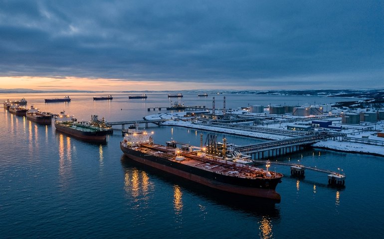 Mais de 100 milhões de barris de petróleo russo em trânsito serão impactados por nova autorização dos EUA