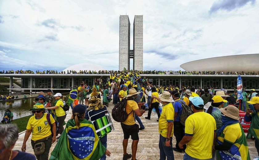 Associação Brasileira de Imprensa pede punição a golpistas