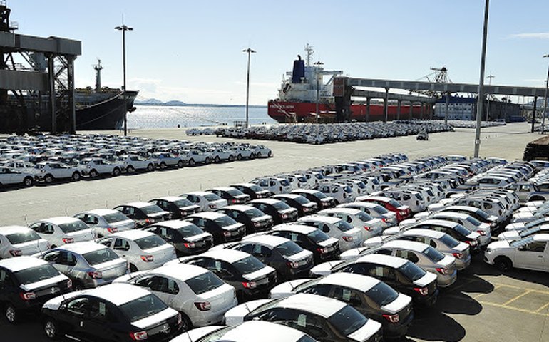 Exportações da Alemanha sobem 0,8% em outubro ante setembro; previsão +1,4%