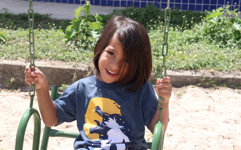 Educação entrega novos brinquedos em creches para desenvolvimento pedagógico