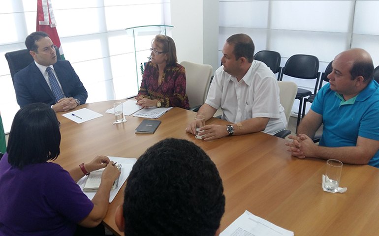 Governo de AL convoca 150 professores da reserva técnica da Educação