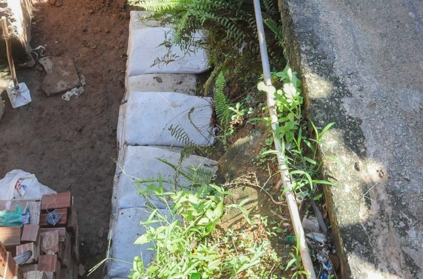 Maceió recupera passagem de pedestres na Grota do Cigano